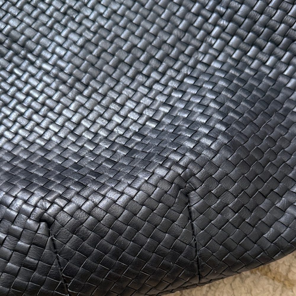 Quince Black Woven Leather Shoulder Bag - Picture 2 of 6